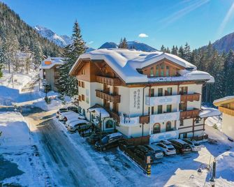 Hotel Gianna - Madonna di Campiglio - Rakennus