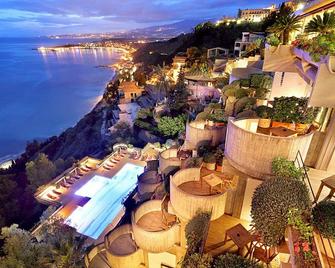 Eurostars Monte Tauro - Taormina - Building