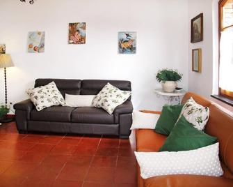 Casa Lavanda - Cisano sul Neva - Wohnzimmer
