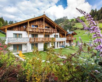 Alpine Mountain Chalet - San Vigilio di Marebbe - Edificio
