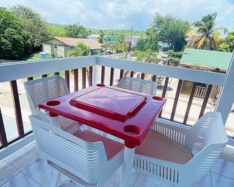 Walk To Playa Santa, Bbq, Billiard, Pet Friendly Fully Ac - Guánica - Balcón