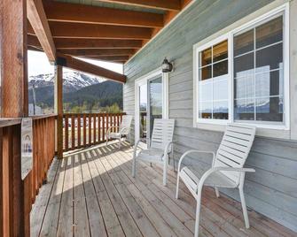 Safari Lodge - Seward - Balcon