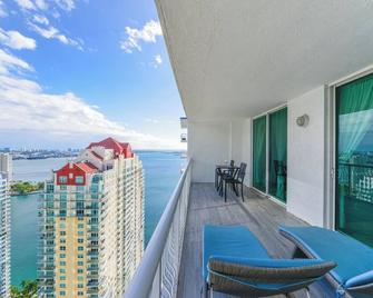 Free Parking! Condo with a Perfect Location in Brickell - Miami - Balcony