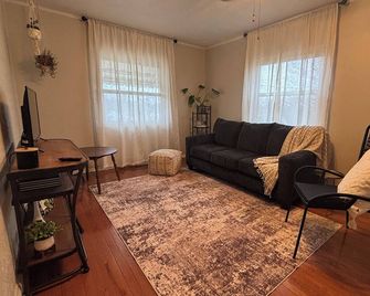 Cozy House in Beckley, WV with WiFi. - Beckley - Stue