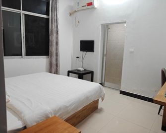 Weather Hotel (Guilin North Railway Station) - Guilin - Bedroom