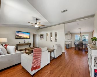 Old Whitmer Place Apache Junction - Apache Junction - Living room