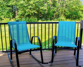 Updated Retreat with Golf Course and Wildlife Views! - Galena - Balcony