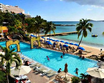 Marriott's Frenchman's Cove, A Marriott Vacation Club Resort - Saint Thomas Island - Piscina
