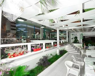 Muja Complex - Velipojë - Restaurant