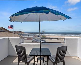 Beach House Inn & Suites - Pismo Beach - Balcony