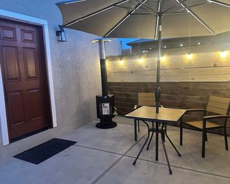 In the heart of ABQ Uptown 3 minutes from Coronado Mall & Winrock Town Center - 앨버커키