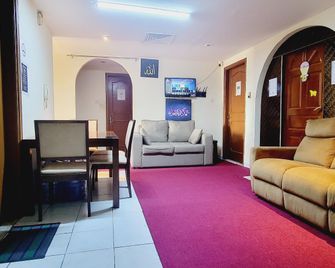 Sky Hostel Dubai - Dubaj - Pokój dzienny