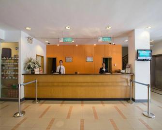 Jinjiang Inn Select Shanghai Pudong Airport - Sjanghai - Receptie