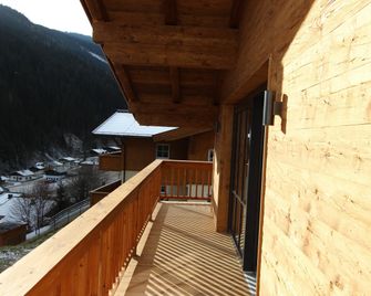 Modern chalet with sauna near ski area in Saalbach-Hinterglemm Salzburgerland - Saalbach - Balcon