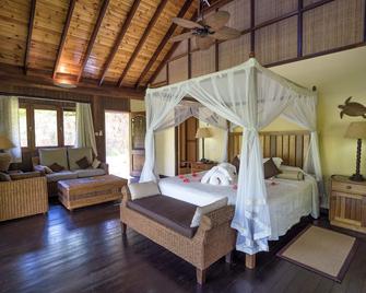 Cerf Island Resort - ויקטוריה - חדר שינה