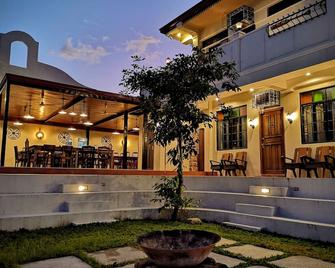 Casa Marina Bed And Breakfast - Pagsanjan - Edificio