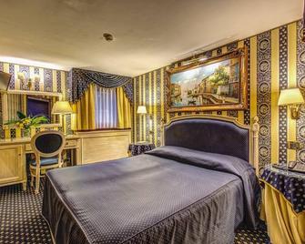 312 Piazza San Marco - Venice - Bedroom