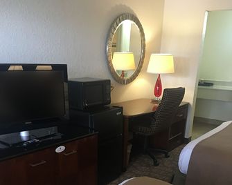 A Victory Hotel - Southfield - Southfield - Habitación