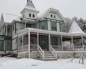 Antique Rose Inn Windham - Windham - Gebäude