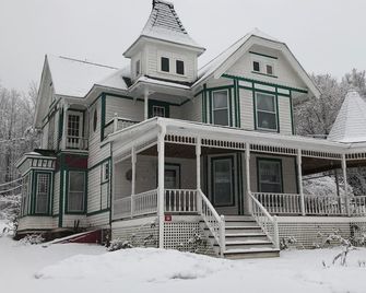 Antique Rose Inn Windham - Windham - Budova