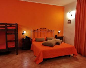 Hotel Neapolis - Naples - Bedroom