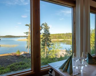 Hotel Poukama - Порвоо - Балкон