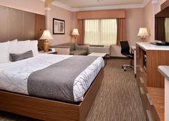 Best Western Plus Suites Hotel - Los Angeles LAX Airport - Inglewood - Bedroom