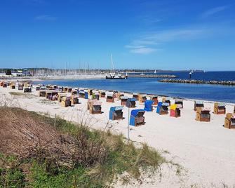 Studiowohnung-Bernstein - Schilksee - Strand