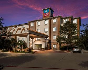 Surestay Plus Hotel By Best Western San Antonio Seaworld - San Antonio - Building