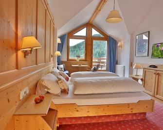 Hotel Astoria - זרפאוז - חדר שינה