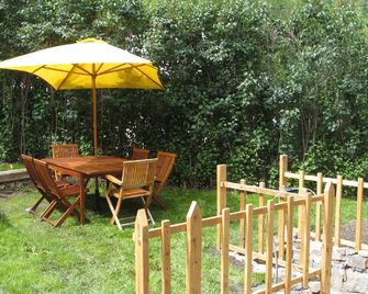 Farm for 8 people, with the possibility of going down on skis - Risoul - Patio