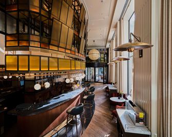 Only You Hotel Valencia - Valencia - Bar