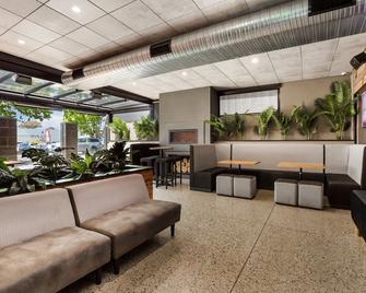 National Hotel Complex Bendigo - Bendigo - Oleskelutila