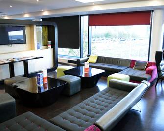Holiday Inn Express Dundee - Dundee - Area lounge
