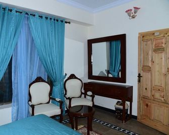 Canari Hotel kashmir view - Khānspur - Room amenity
