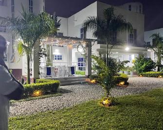 Park Springs Hotel - Cape Coast - Edificio