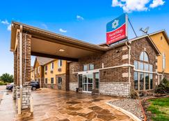 SureStay Plus Hotel by Best Western Kearney Liberty North - Kearney - Bâtiment