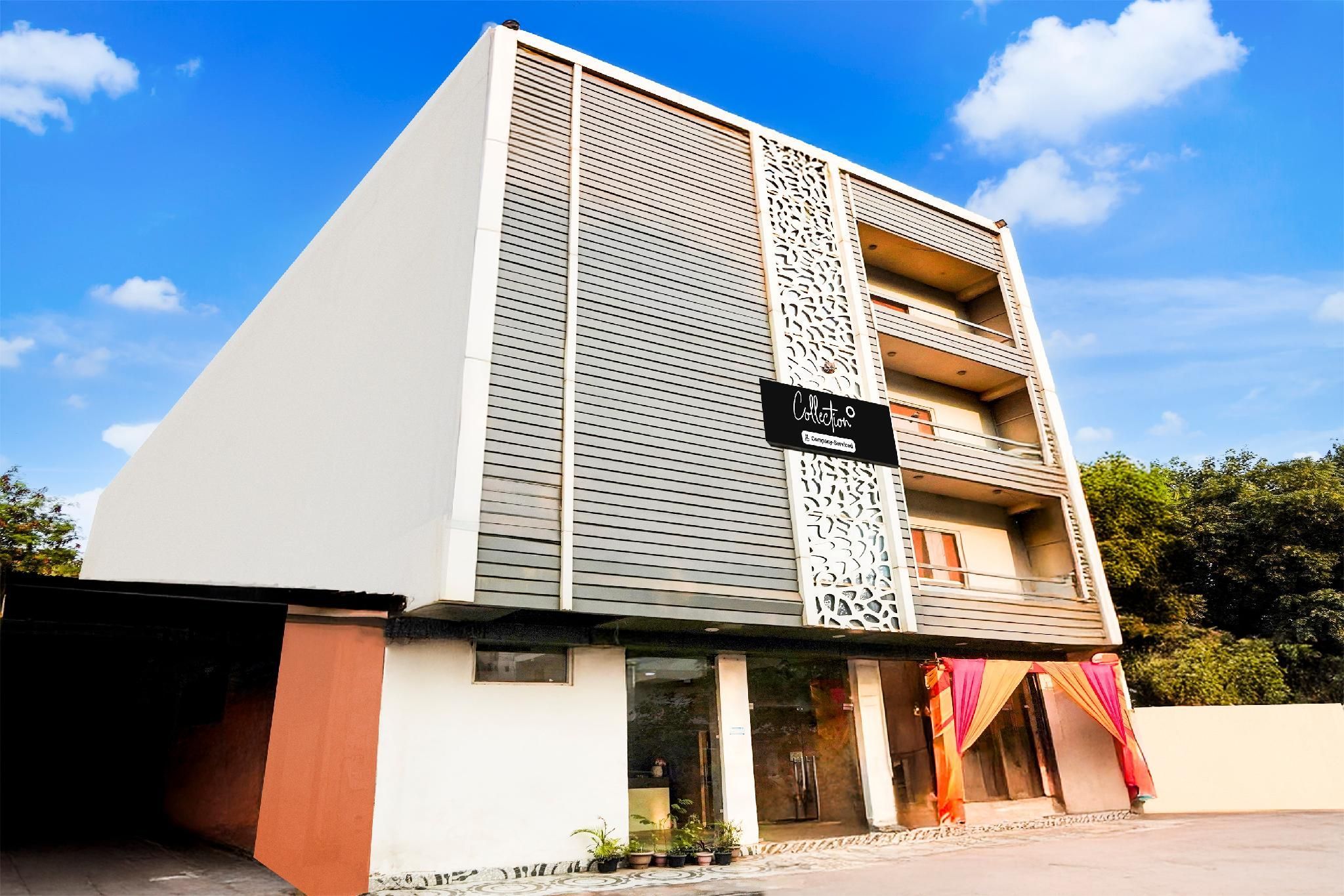 Collection O Vasundhara Enclave Delhi