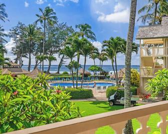 Islander on the Beach, #240 - breathtaking ocean views, steps to the beach - Kapaa - Pool