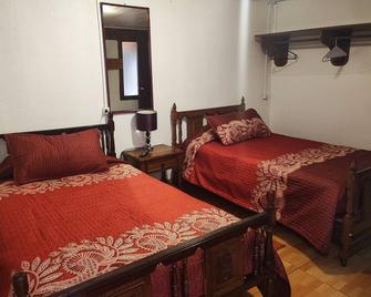 Hostal Gomero - Santa Cruz - Habitación