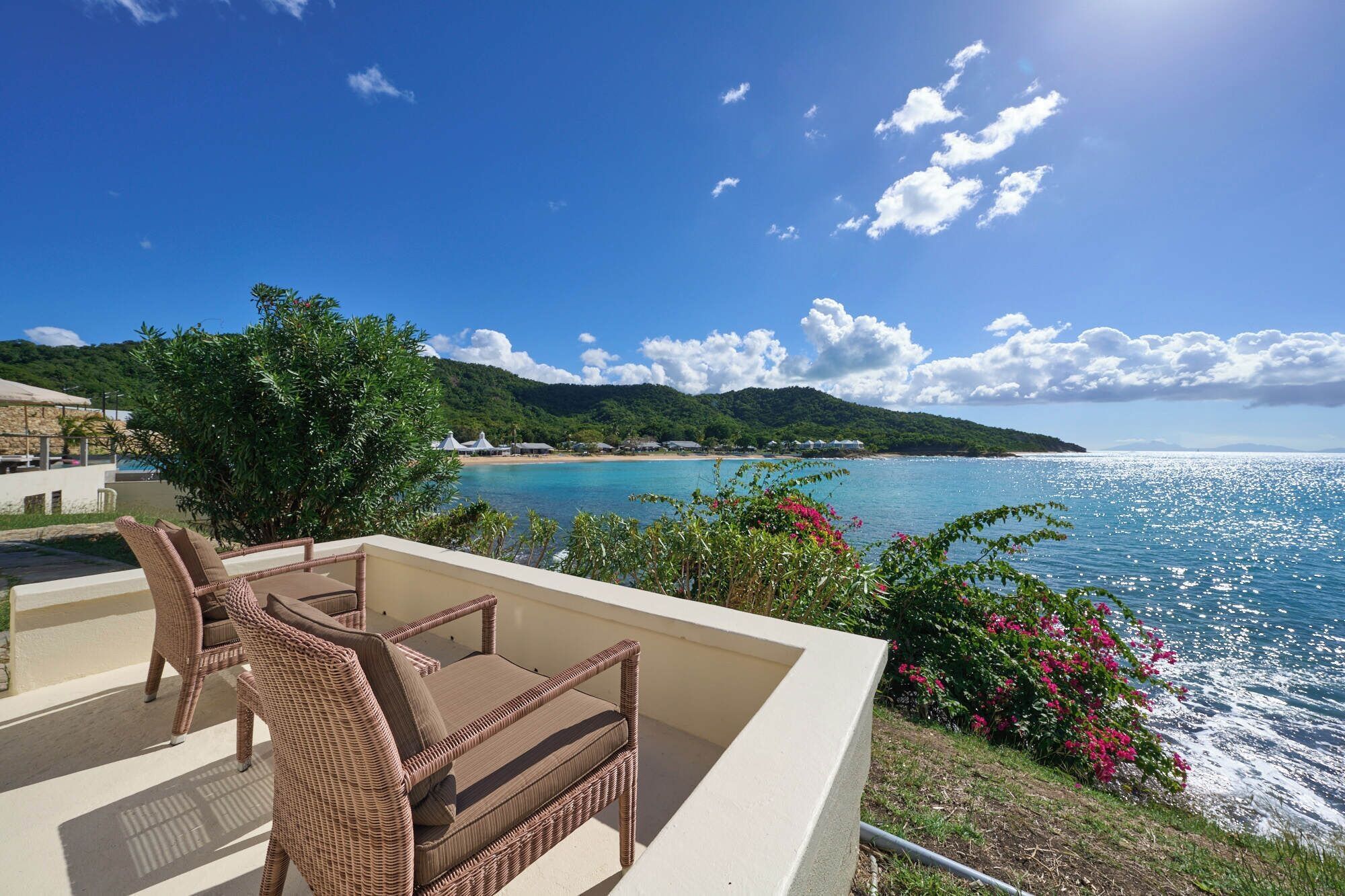 Hawksbill Resort - Five Islands Village - Balcon