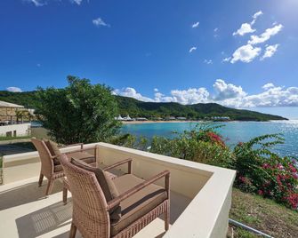 Hawksbill Resort - Five Islands Village - Balcon