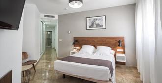 Plaza Alaquas - Valencia - Bedroom