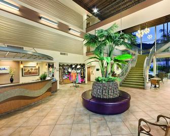Beautiful resort in the heart of it all! - Palm Springs - Lobby