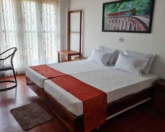 Sunny Hill Residence - Kandy - Bedroom