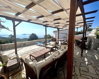 Seclusion & privacy in Alonissos 3BR Luxury Pool Villa with dream view - Alonnisos - Balcony
