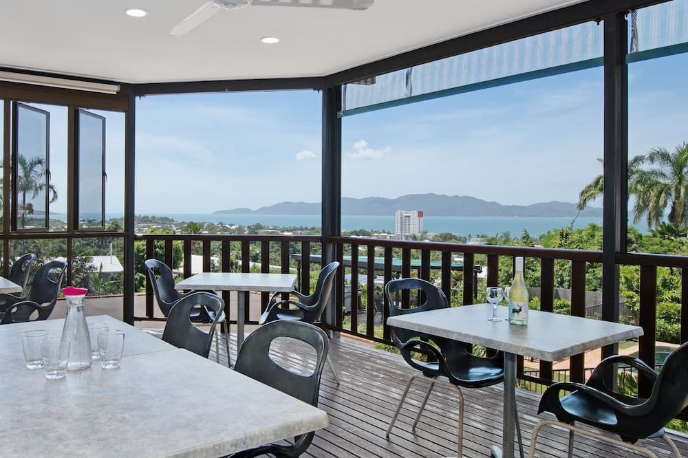 أيلاند فيو موتل