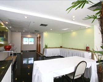 Astron Riema Saint Charbel - São Paulo - Restaurante