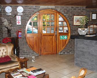 Royal Game Guest House - Phalaborwa - Front desk