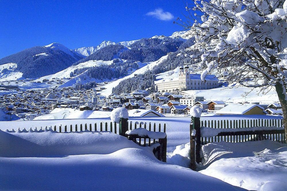 Hotel La Cruna - Tujetsch